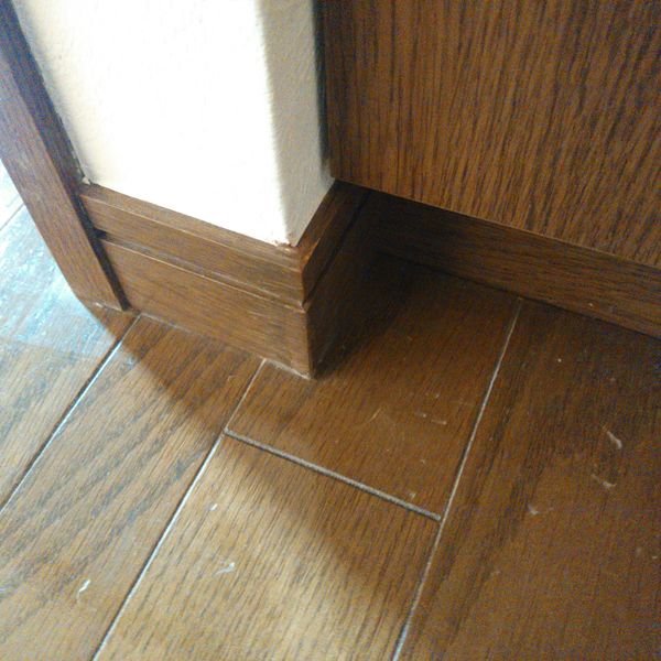 横浜で巾木のリペアはリペア創芸まで